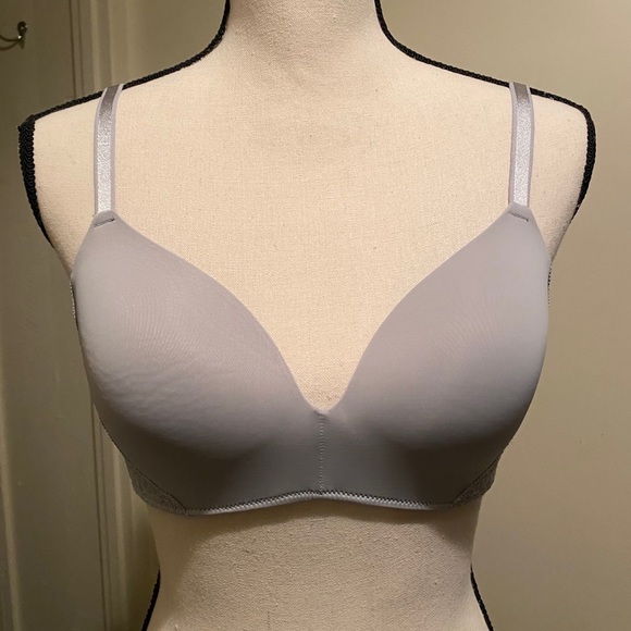 Auden Lightly Lined Wireless Bra with Lace - 34C